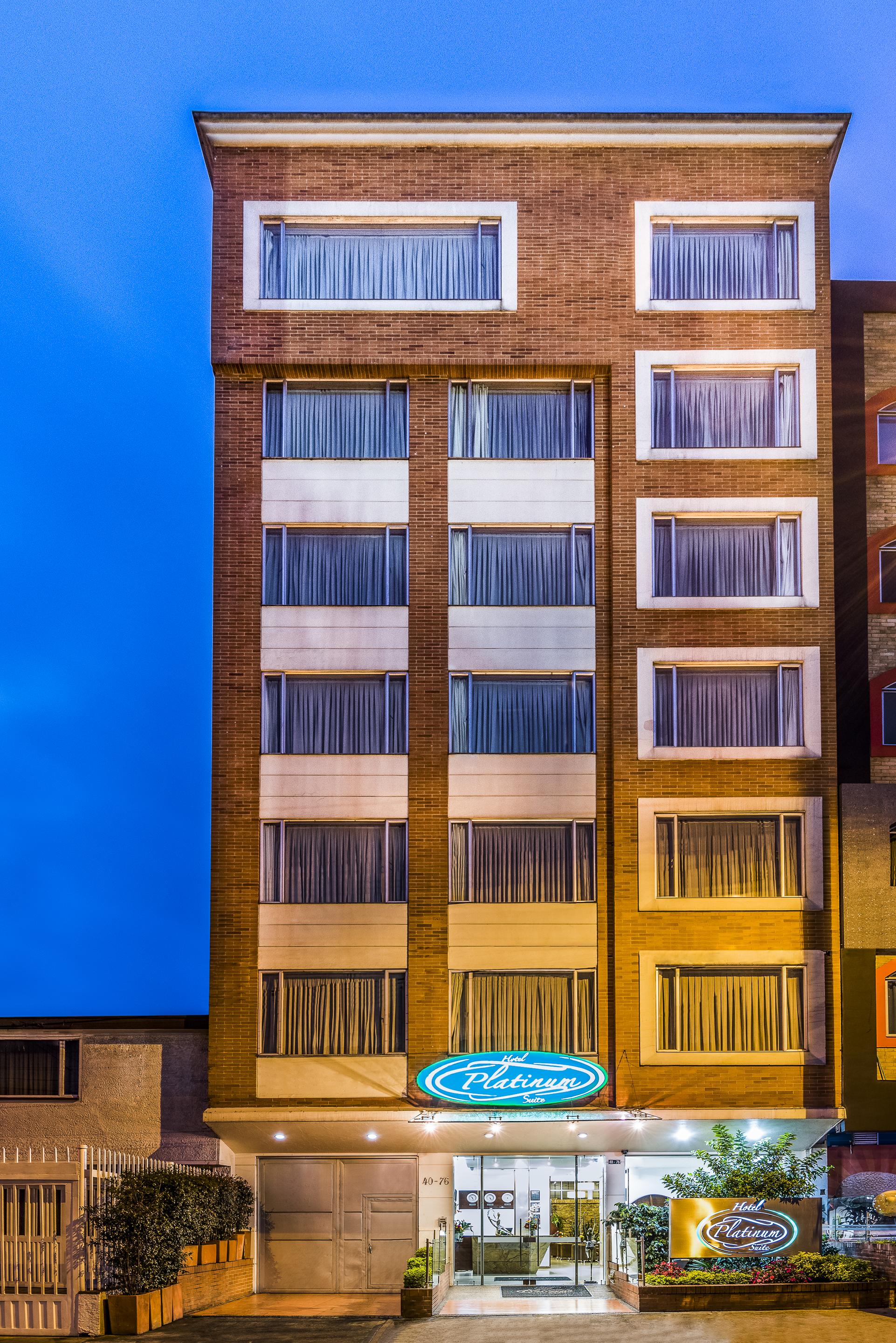 Hotel Platinum Suite Bogota Bagian luar foto