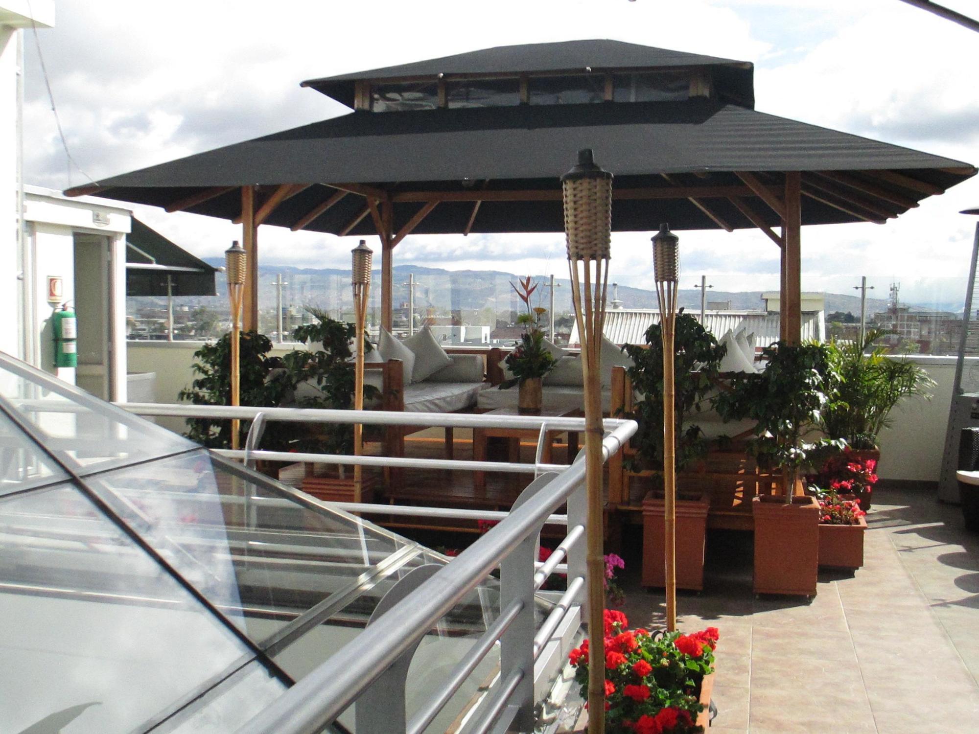 Hotel Platinum Suite Bogota Bagian luar foto
