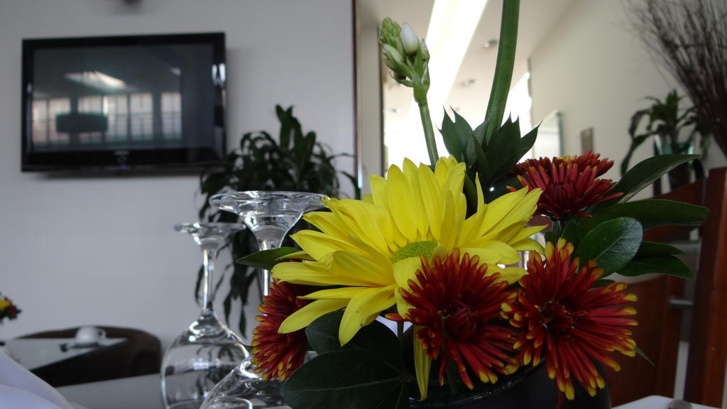 Hotel Platinum Suite Bogota Bagian luar foto