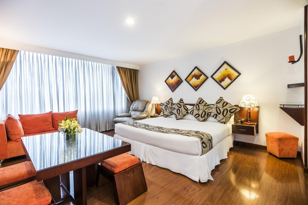 Hotel Platinum Suite Bogota Bagian luar foto