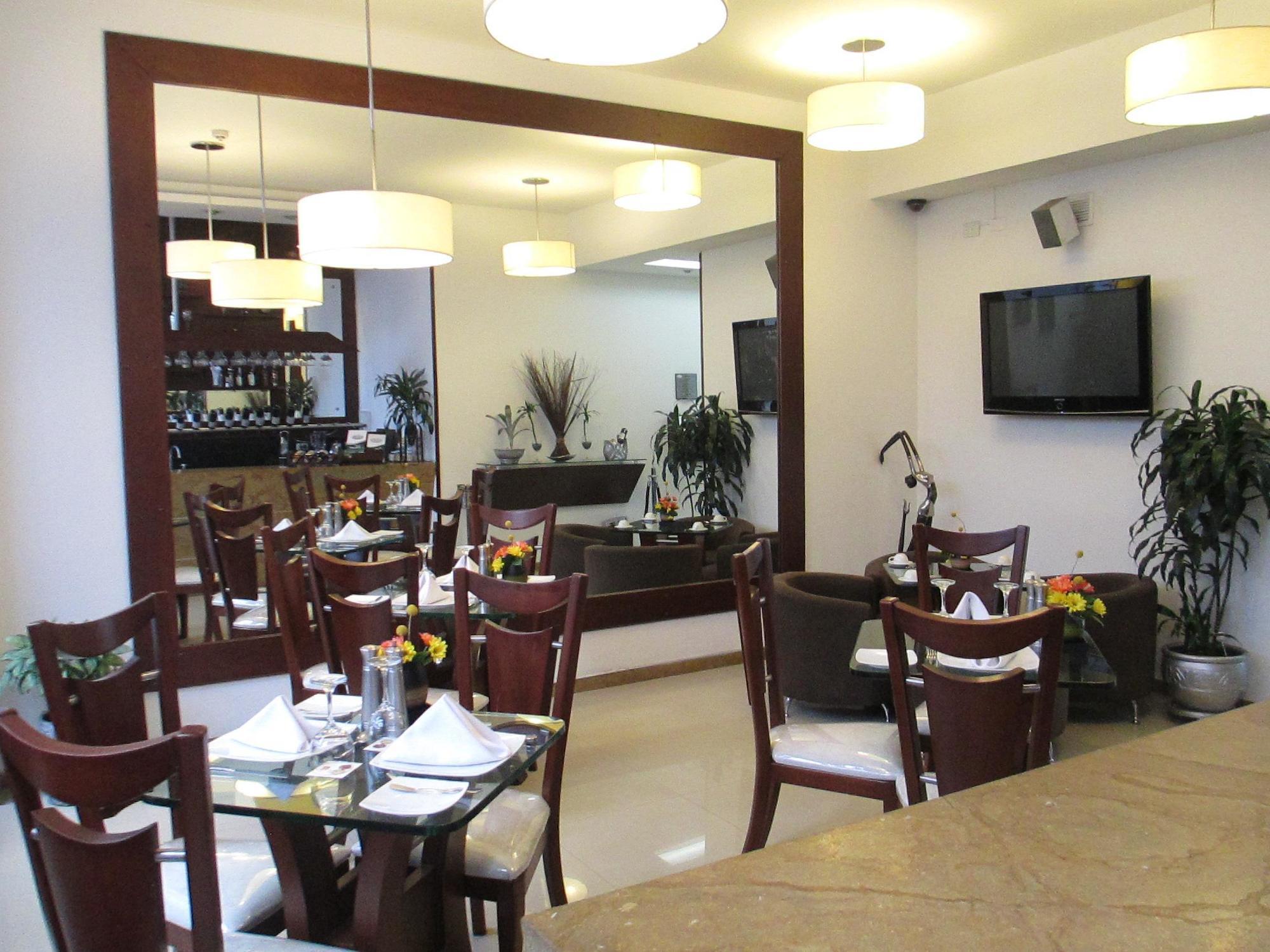 Hotel Platinum Suite Bogota Bagian luar foto