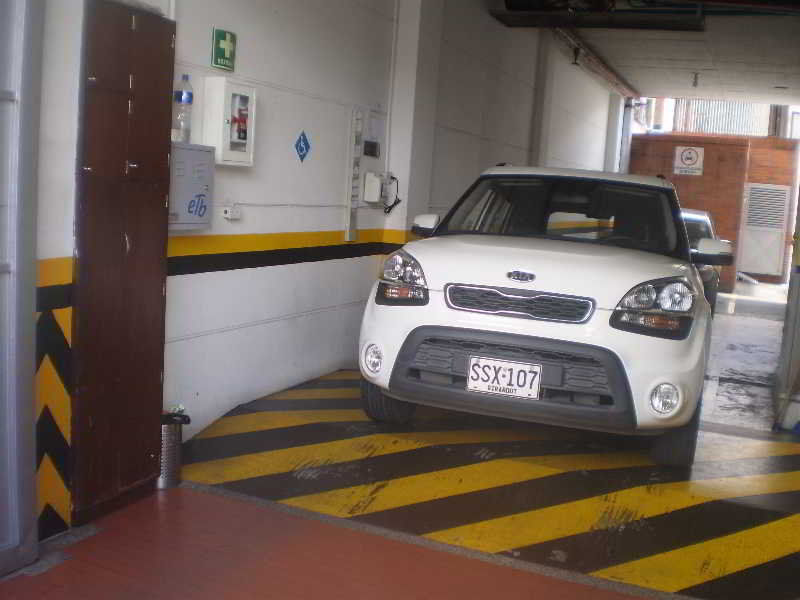 Hotel Platinum Suite Bogota Bagian luar foto