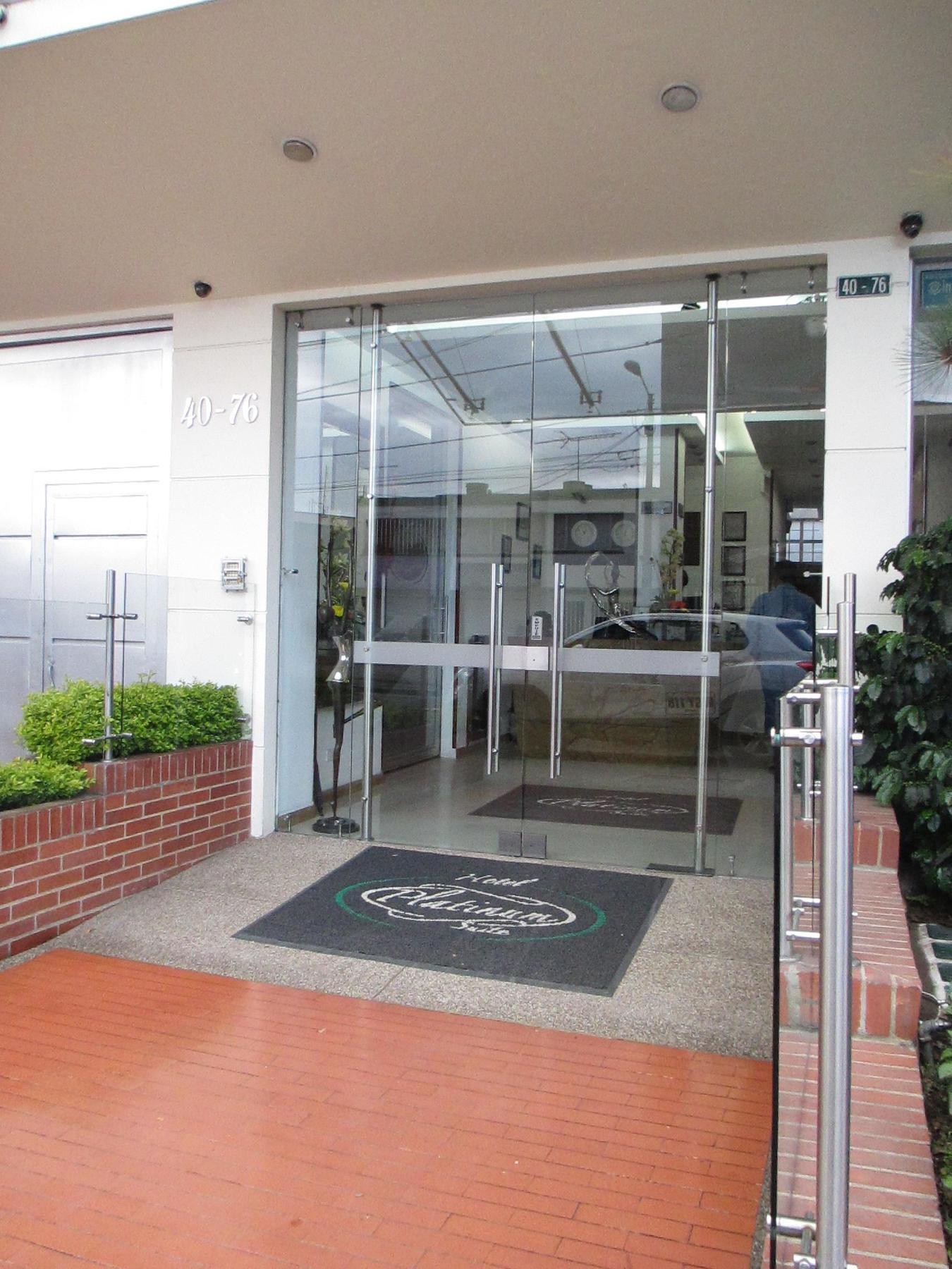 Hotel Platinum Suite Bogota Bagian luar foto